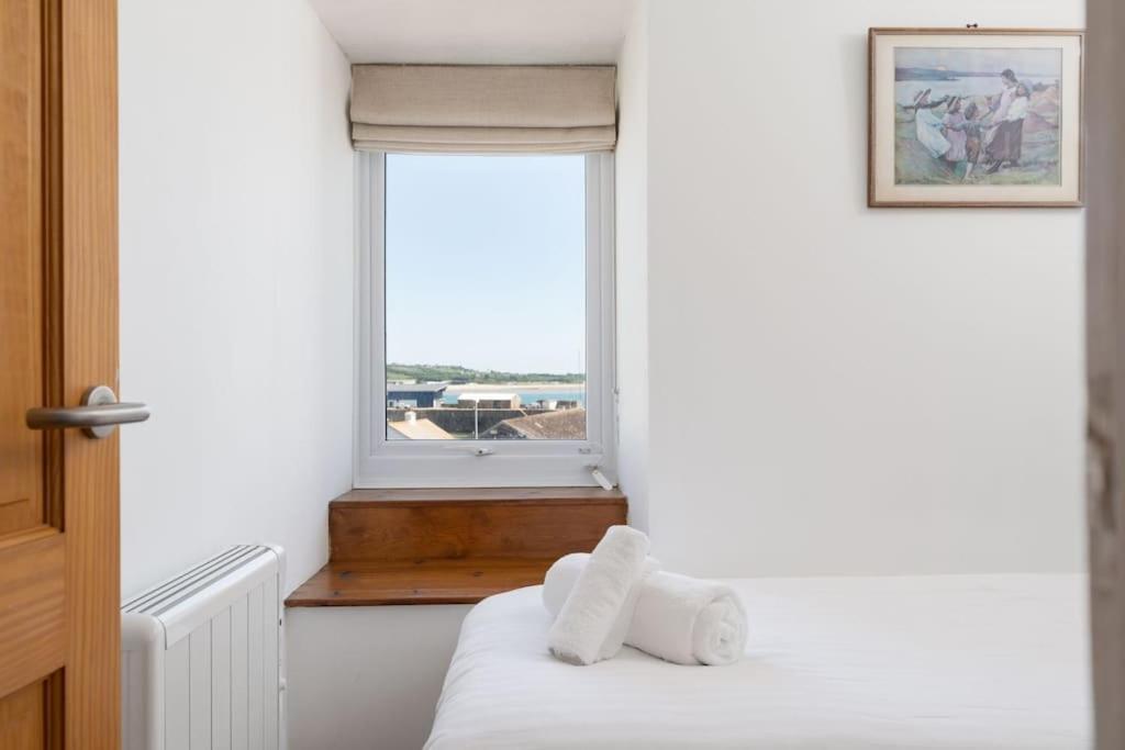 Charming 3 Bedroom Harbour Cottage With Parking Penzance Exterior foto