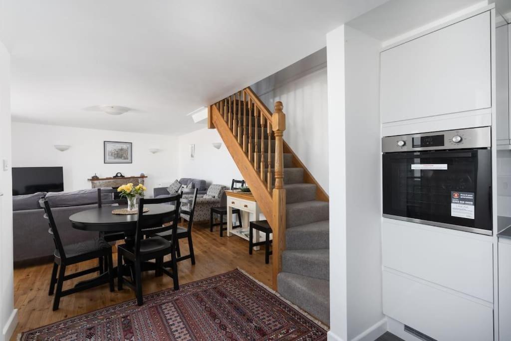 Charming 3 Bedroom Harbour Cottage With Parking Penzance Exterior foto