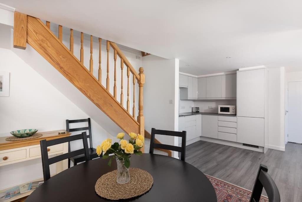 Charming 3 Bedroom Harbour Cottage With Parking Penzance Exterior foto